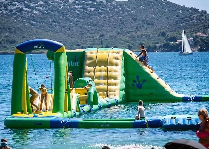 Mobile Joy Кемпинг *